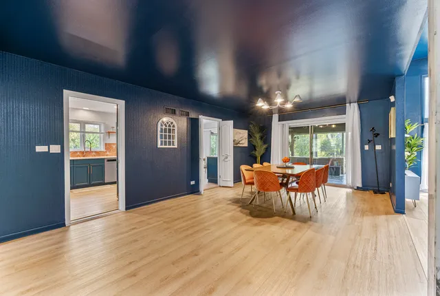 $950,000 | 1210 North Avenue, Highland Park, IL 60035