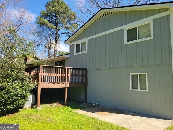$1,800 | 463 Rock Meadow Drive, Stone Mountain, GA 30088