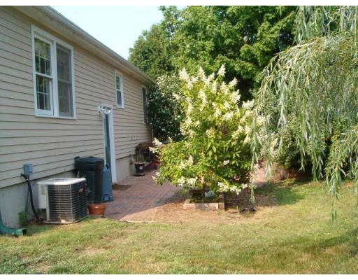 126 Logtown Road Amherst, MA 01002 - Photo 3 of 13 Gallery Image 3