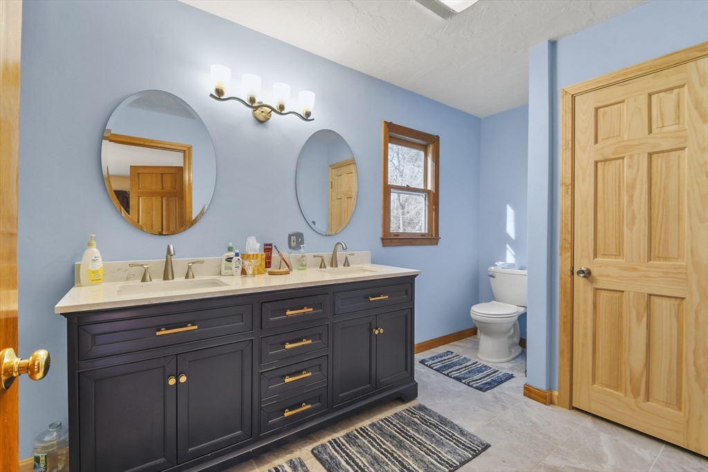 4 Bradish Farm Road Upton, MA 01568 - Photo 19 of 40