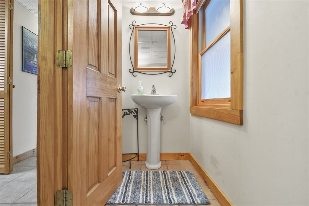 4 Bradish Farm Road Upton, MA 01568 - Photo 34 of 40