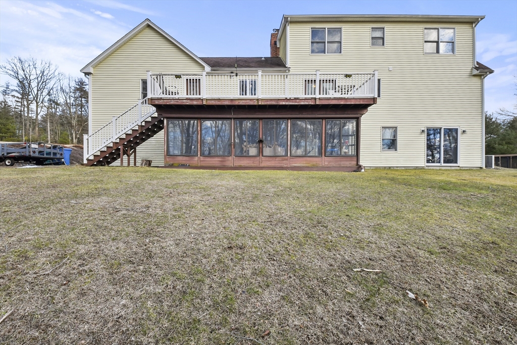 4 Bradish Farm Road Upton, MA 01568 - Photo 36 of 40