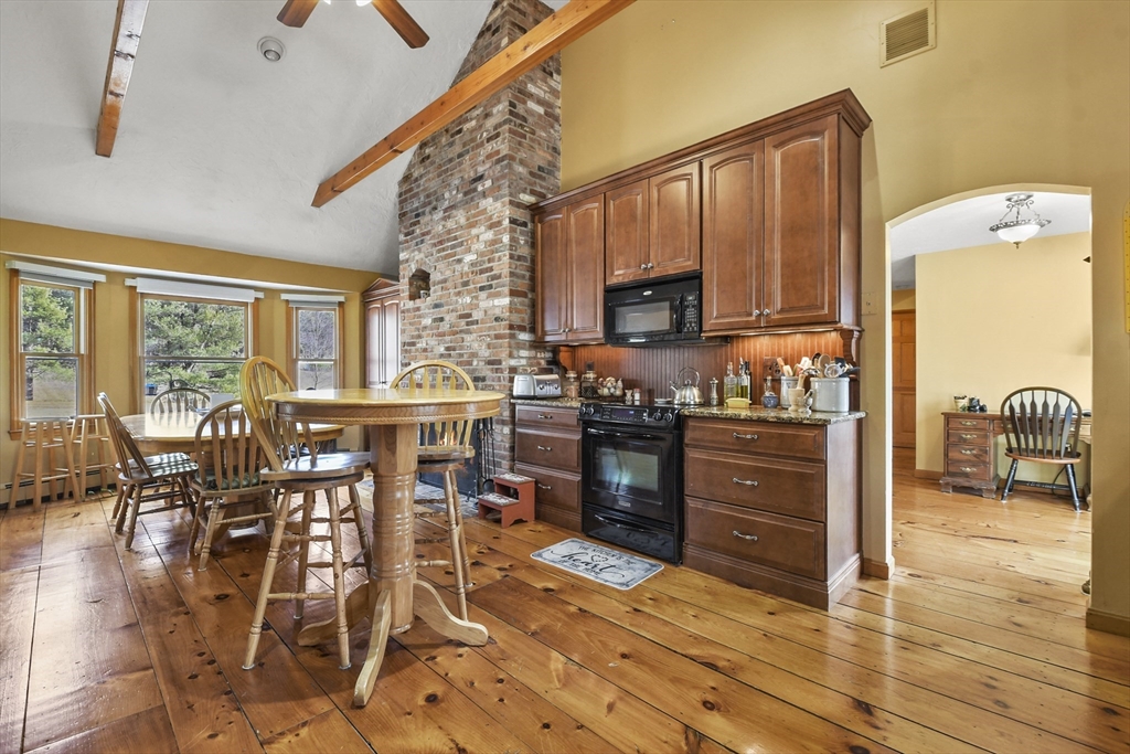 4 Bradish Farm Road Upton, MA 01568 - Photo 8 of 40