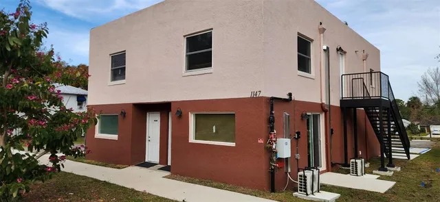 $1,150 | 1147 East McDonald Avenue, Unit 201, Eustis, FL 32726