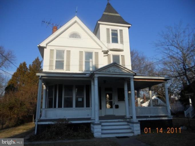 703 Locust Street Cambridge, MD 21613 - Photo 1 of 27 Exterior (Main)
