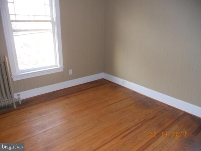 703 Locust Street Cambridge, MD 21613 - Photo 19 of 27 Bedroom #2
