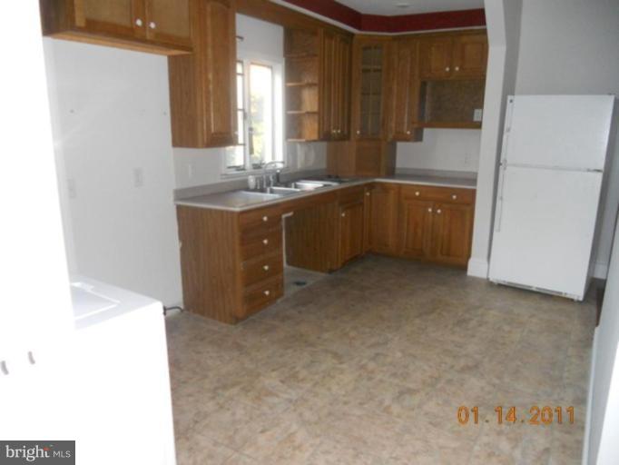 703 Locust Street Cambridge, MD 21613 - Photo 9 of 27 Kitchen