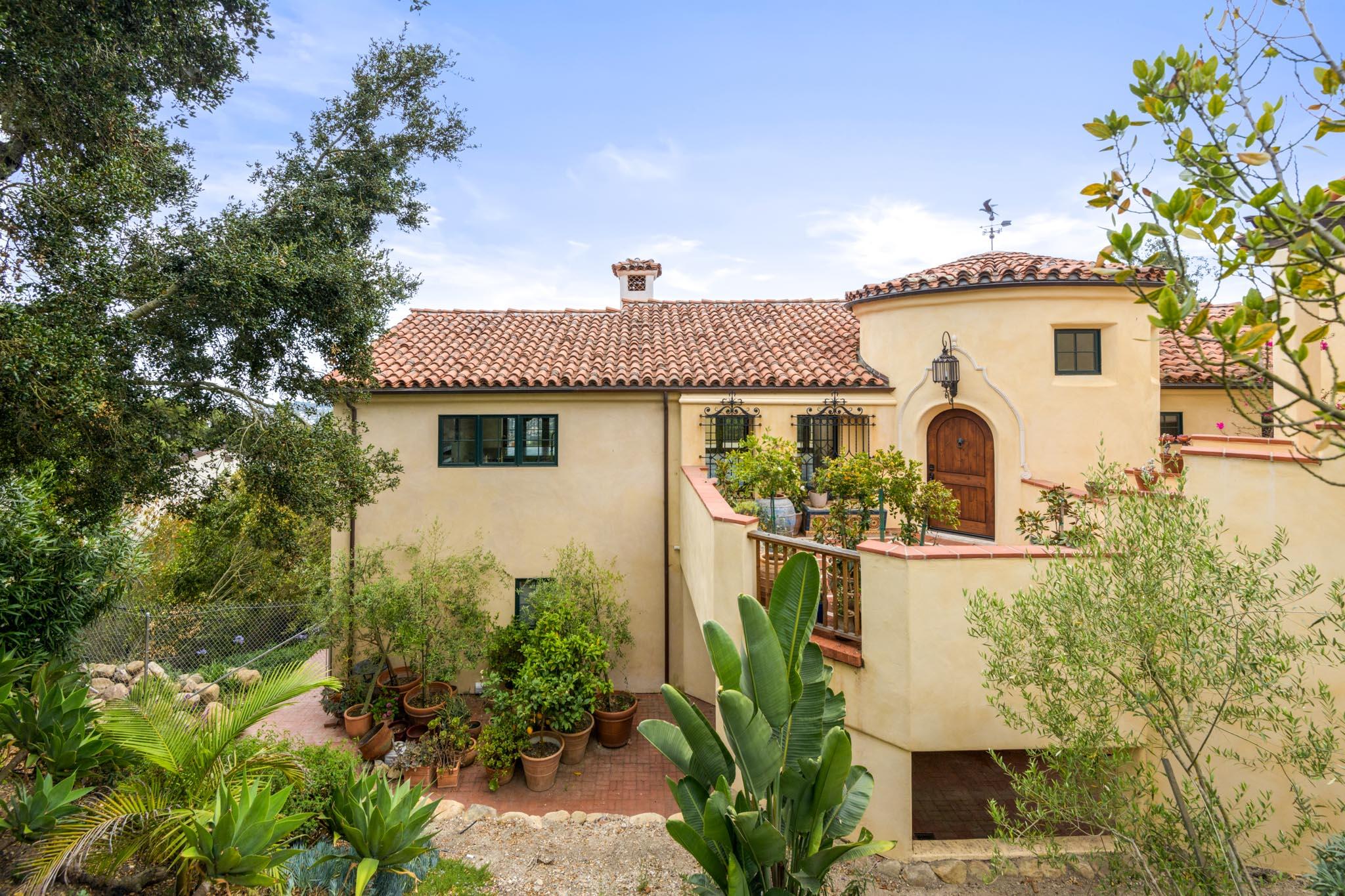 1105 Las Alturas Road Santa Barbara, CA 93103 - Photo 4 of 47 Exterior