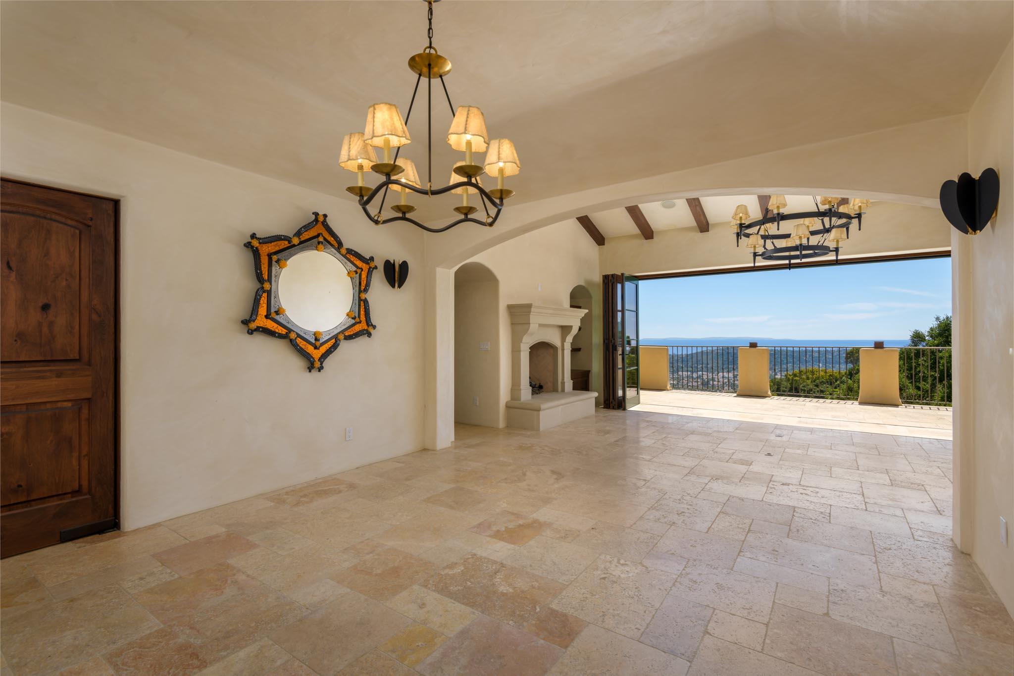 1105 Las Alturas Road Santa Barbara, CA 93103 - Photo 10 of 47 Dining/Living