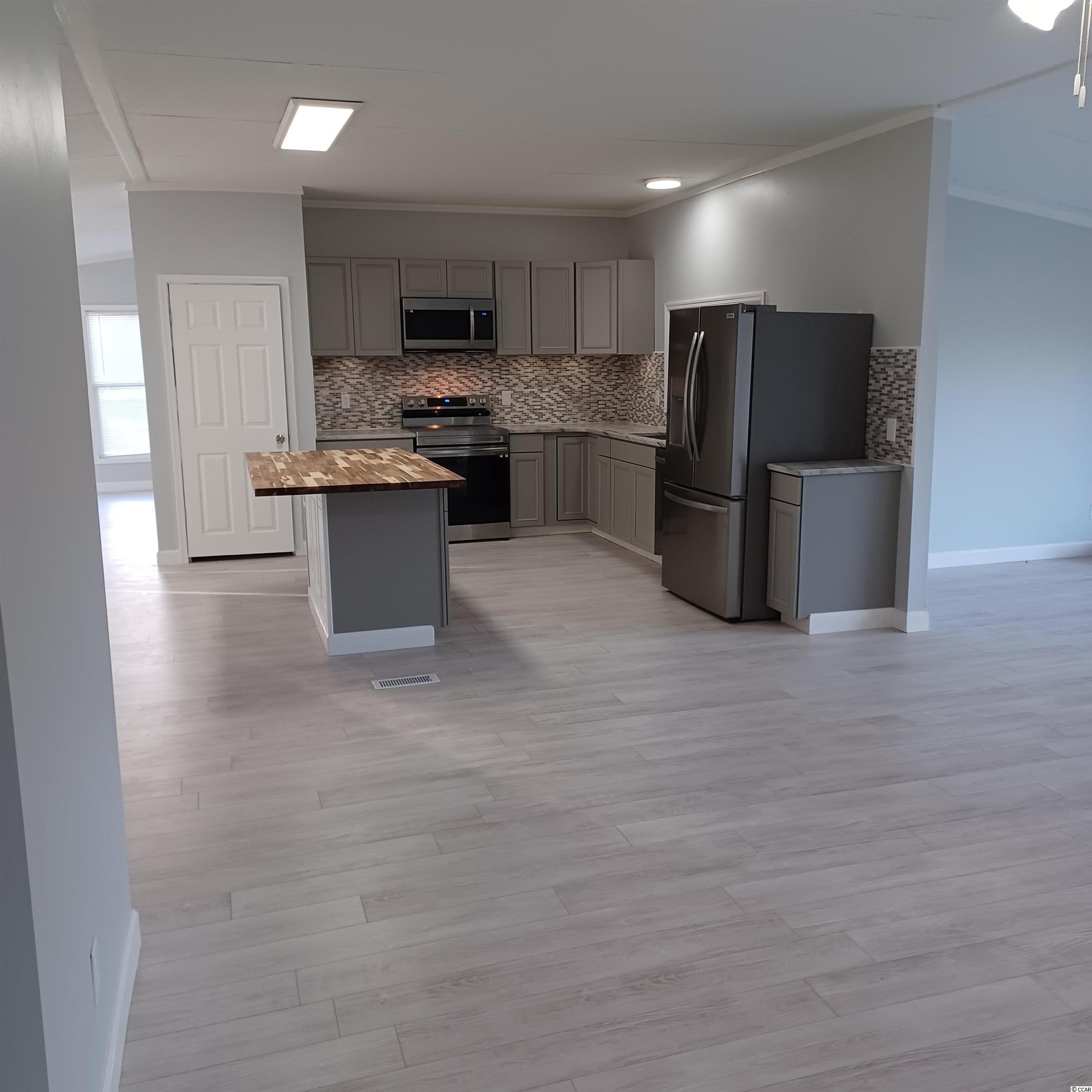 5309 Cartwheel Road Mullins, SC 29574 - Photo 4 of 36 Gallery Image 4