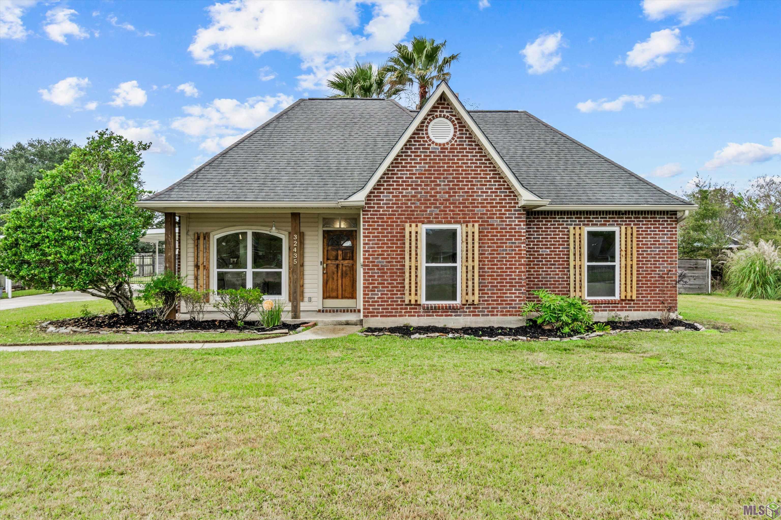 32435 Quail Ridge Denham Springs, LA 70706 - Photo 1 of 21 Gallery Image 1