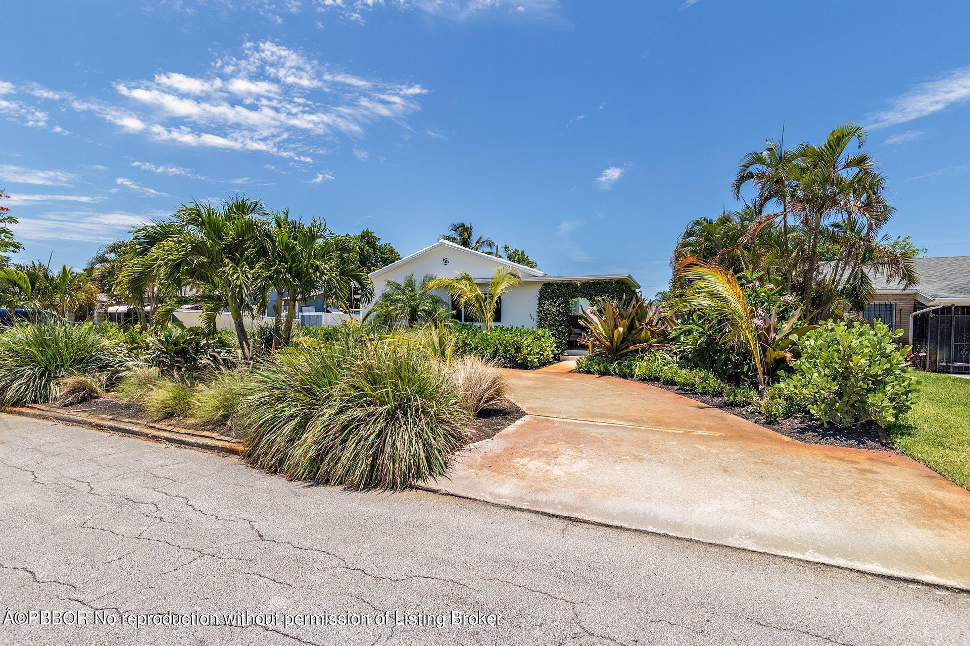 359 Ellamar Road West Palm Beach, FL 33405 - Photo 22 of 27 1