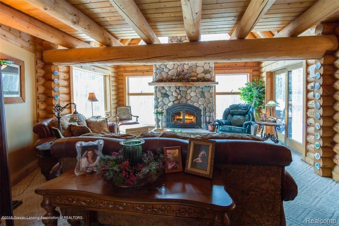 7023 Munsell Road Howell, MI 48843 - Photo 5 of 92 20180918190716083369000000-o.jpg