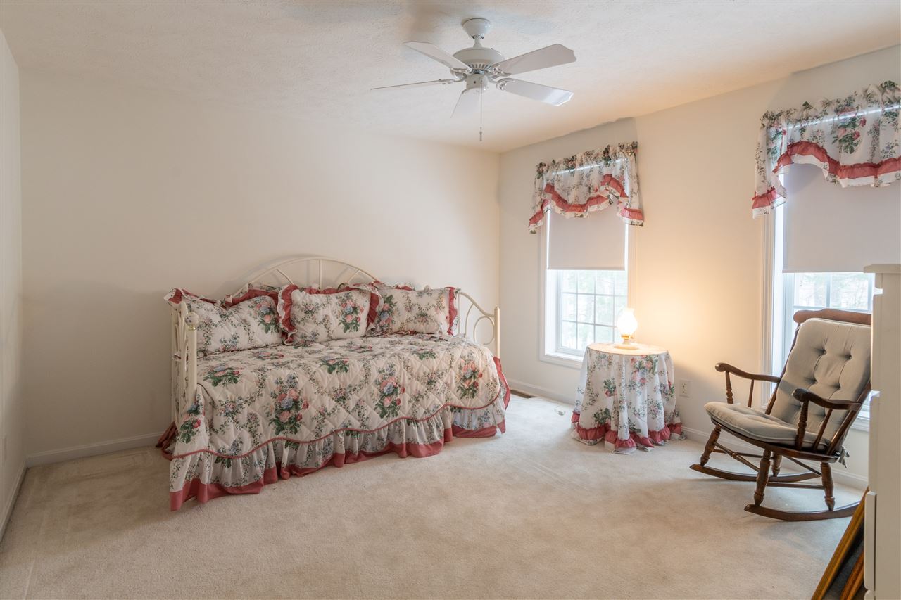 4 Tumble Road Bedford, NH 03110 - Photo 17 of 20