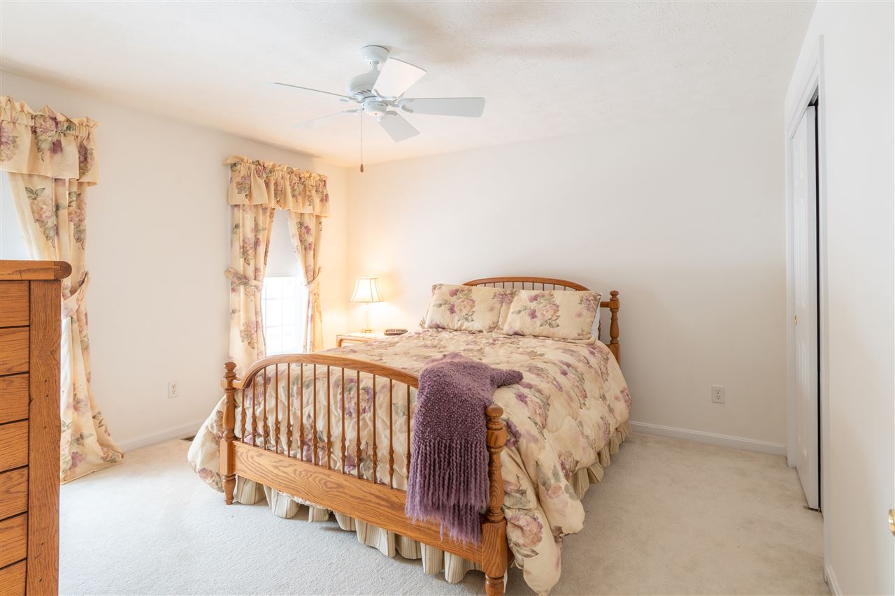 4 Tumble Road Bedford, NH 03110 - Photo 18 of 20