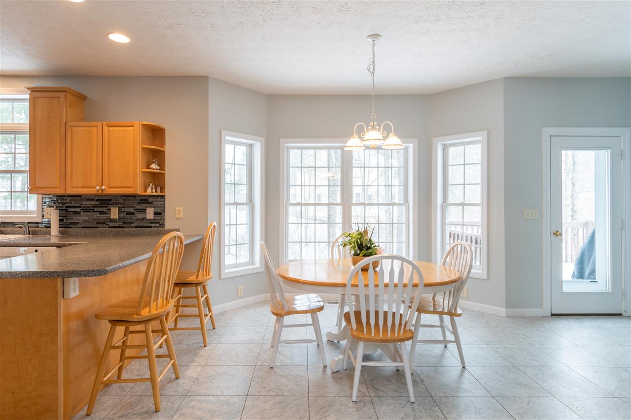 4 Tumble Road Bedford, NH 03110 - Photo 3 of 20