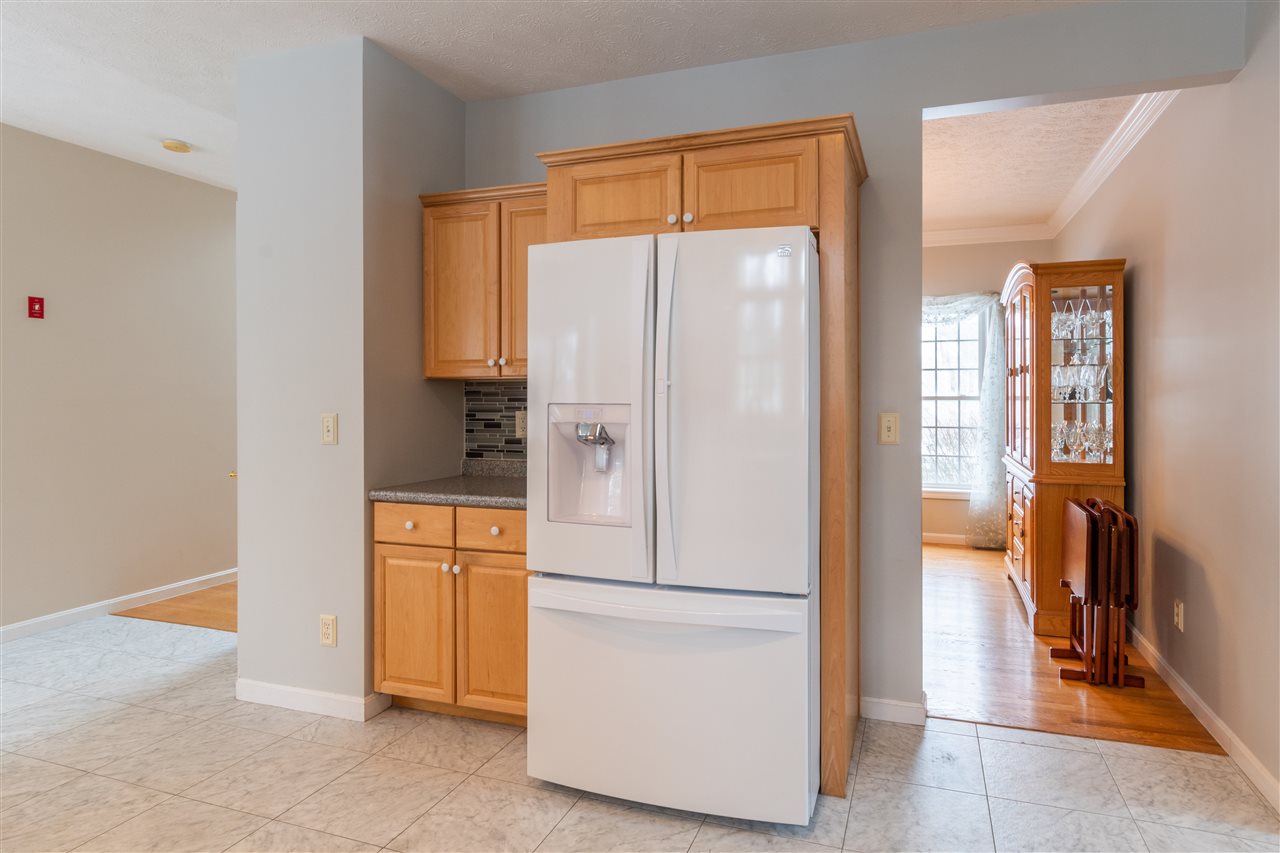 4 Tumble Road Bedford, NH 03110 - Photo 5 of 20