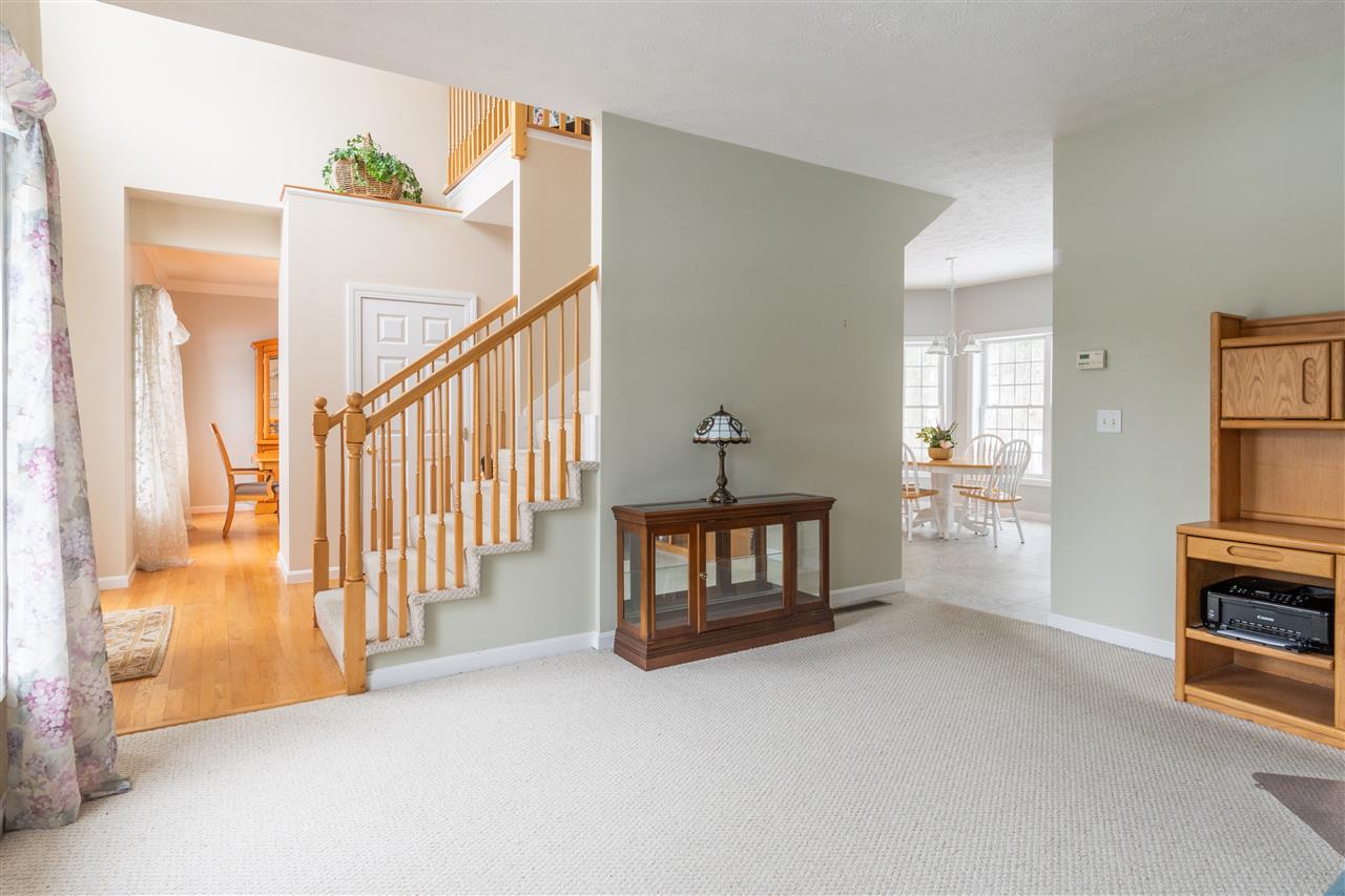 4 Tumble Road Bedford, NH 03110 - Photo 9 of 20