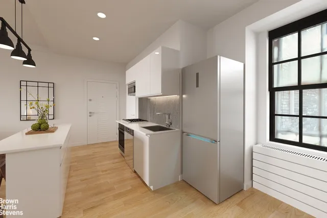 $865,000 | 35 West 9th Street, Unit 1B | Greenwich Village