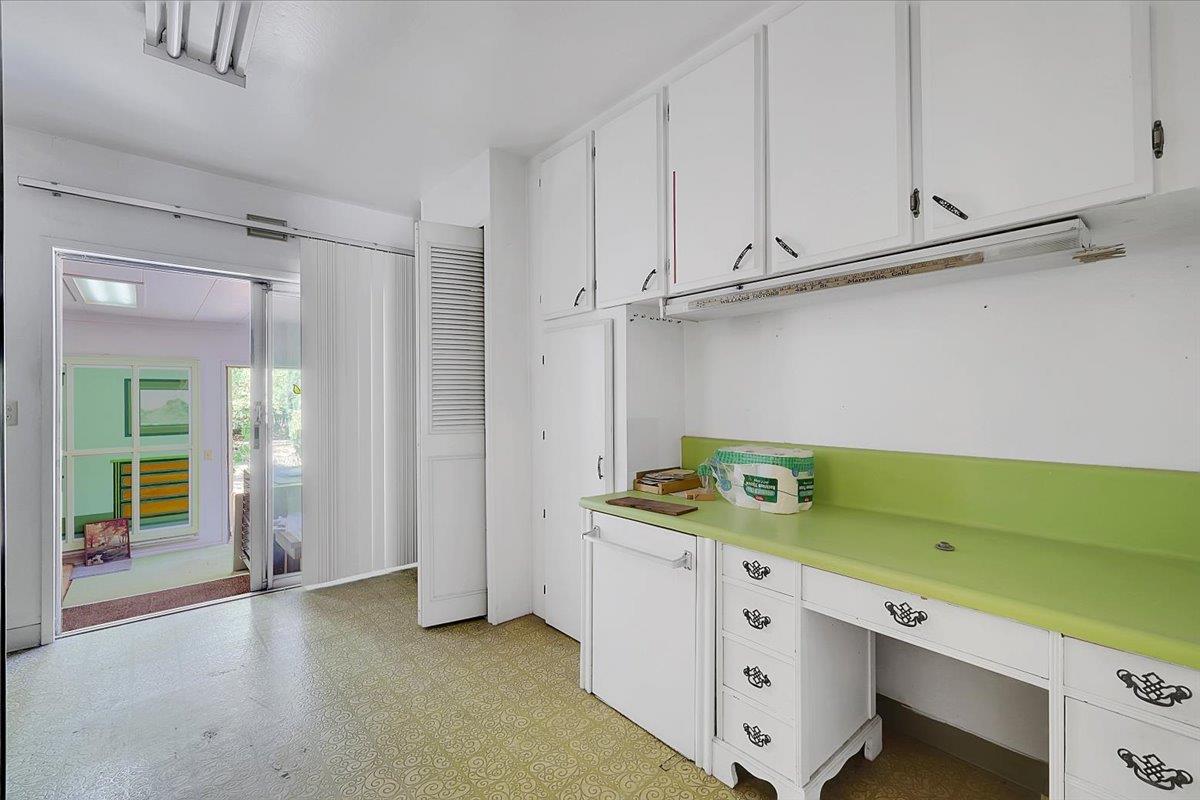 2060 Locust Street Sutter, CA 95982 - Photo 23 of 61 MAIN HOUSE UTILITY AREA
