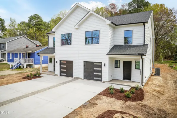 $2,100 | 816 North Taylor Street, Wake Forest, NC 27587