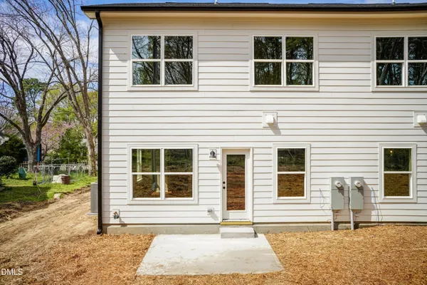 $2,100 | 816 North Taylor Street, Wake Forest, NC 27587