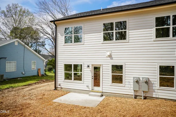 $2,100 | 816 North Taylor Street, Wake Forest, NC 27587