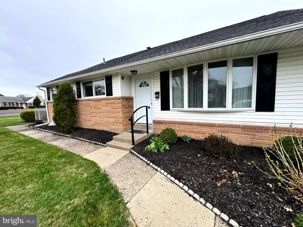 $449,999 | 654 Cypress Road, Warminster, PA 18974