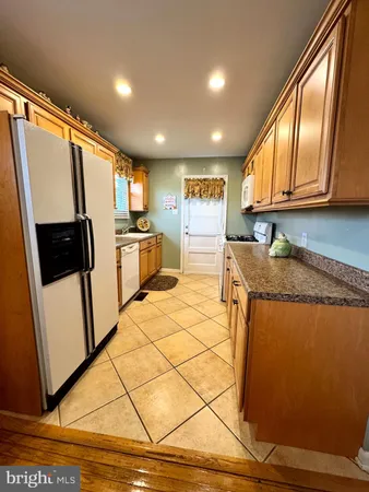$449,999 | 654 Cypress Road, Warminster, PA 18974