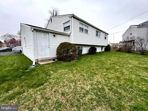 $449,999 | 654 Cypress Road, Warminster, PA 18974