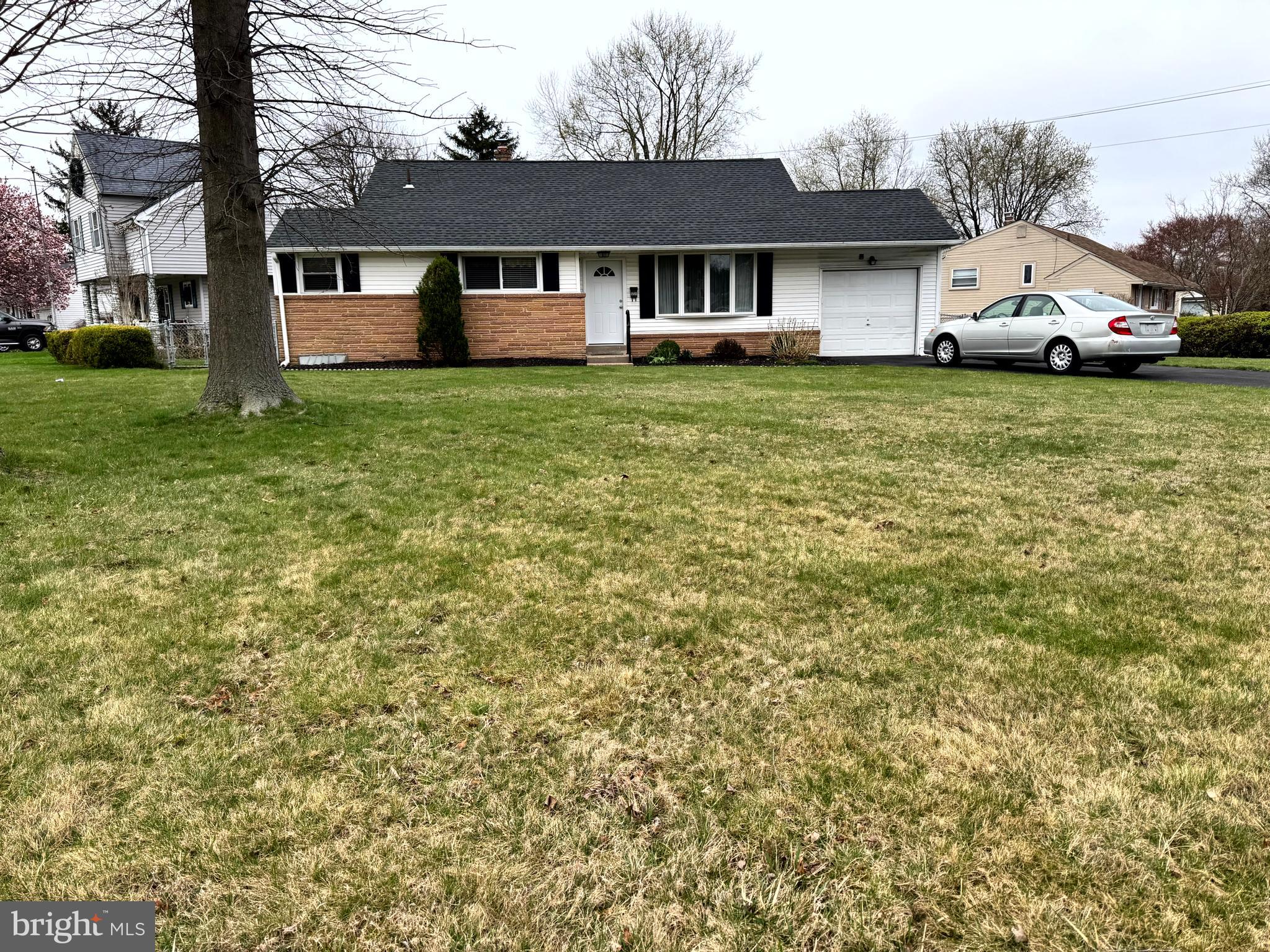 654 Cypress Road Warminster, PA 18974 - Photo 8 of 67