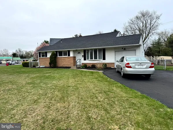 $449,999 | 654 Cypress Road, Warminster, PA 18974