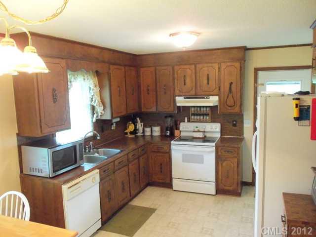 4106 Jim Beard Road Maiden, NC 28650 - Photo 5 of 8 Gallery Image 5
