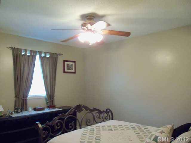 4106 Jim Beard Road Maiden, NC 28650 - Photo 6 of 8 Gallery Image 6