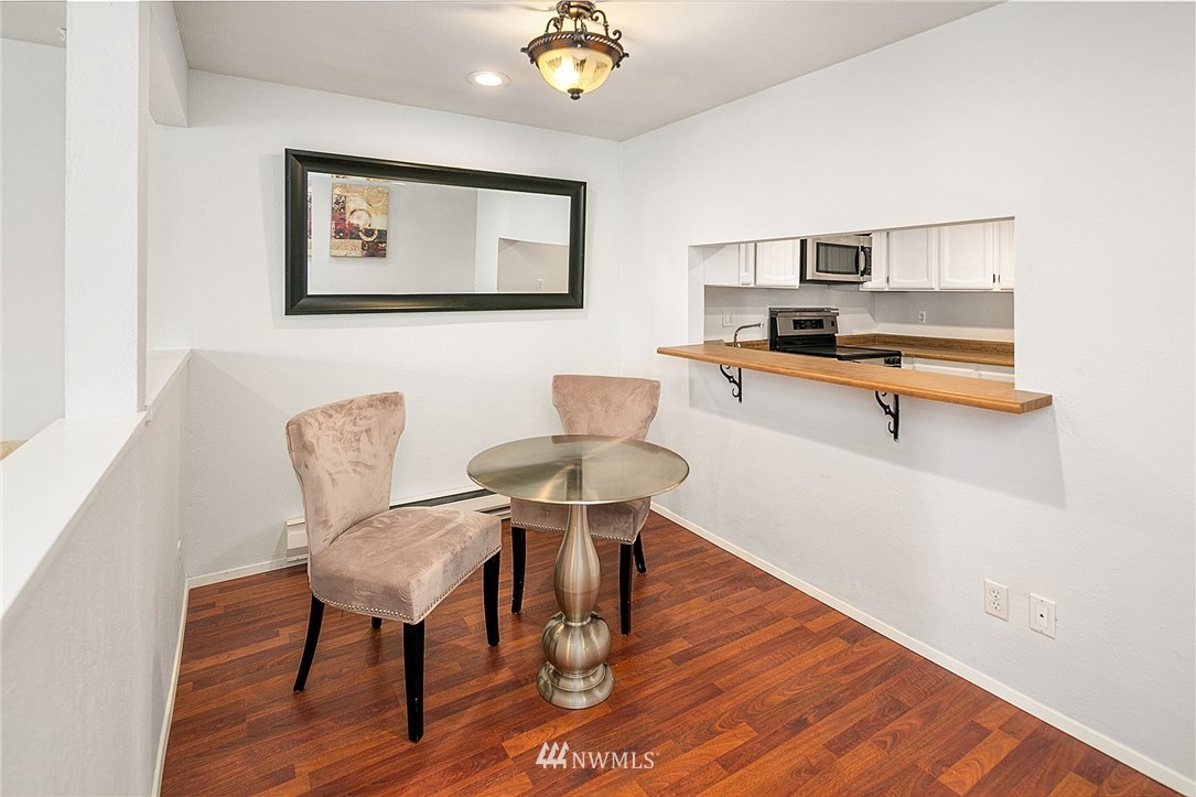 2613 Northeast 4th Street, Unit 222 Renton, WA 98056 - Photo 6 of 17 Gallery Image 6