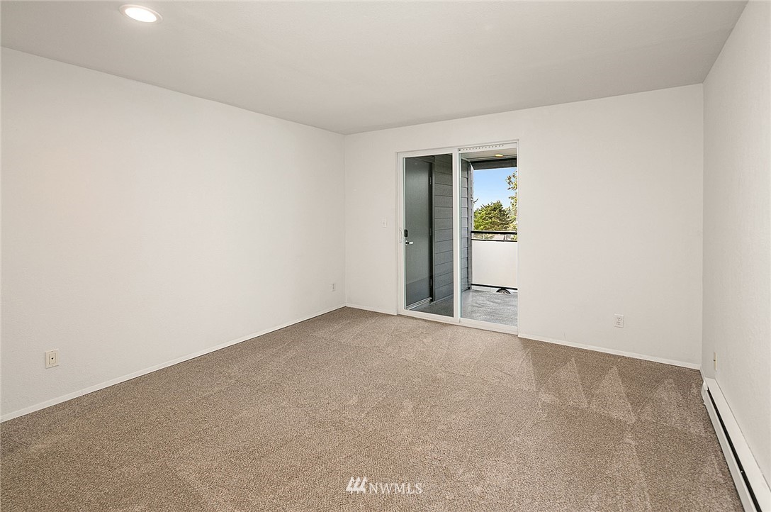 2613 Northeast 4th Street, Unit 222 Renton, WA 98056 - Photo 9 of 17 Gallery Image 9