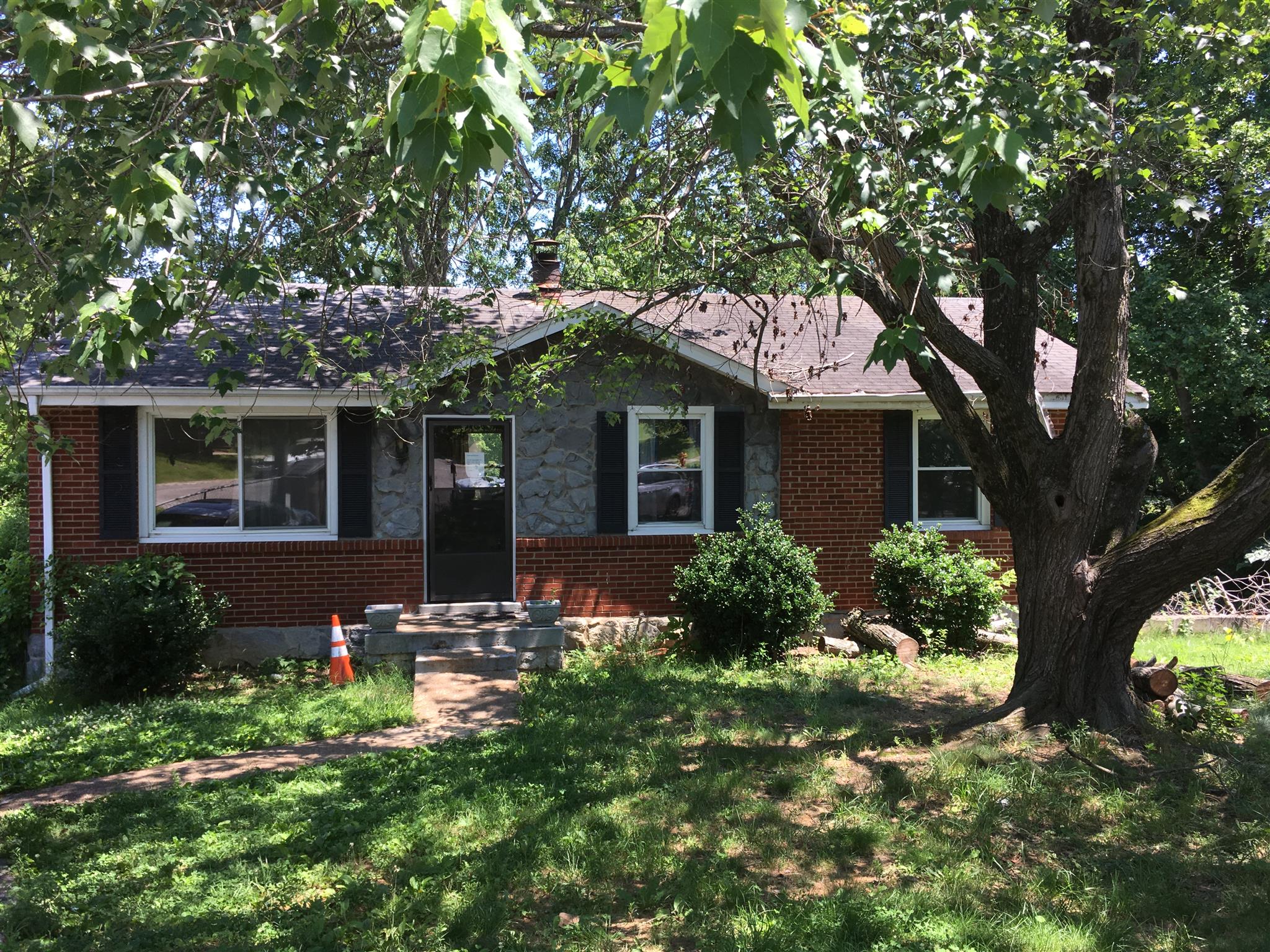 225 Rader Court Antioch, TN 37013 - Photo 1 of 16 Gallery Image 1
