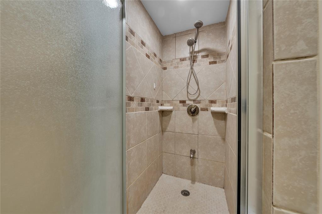 925 Jennings Lane Azle, TX 76020 - Photo 19 of 28