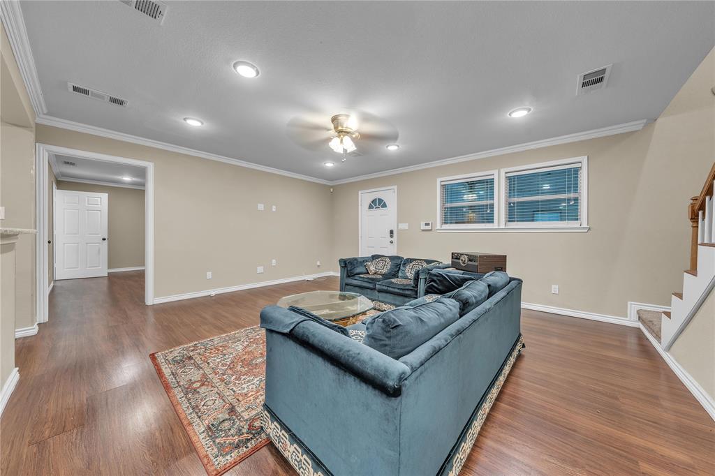 925 Jennings Lane Azle, TX 76020 - Photo 9 of 28