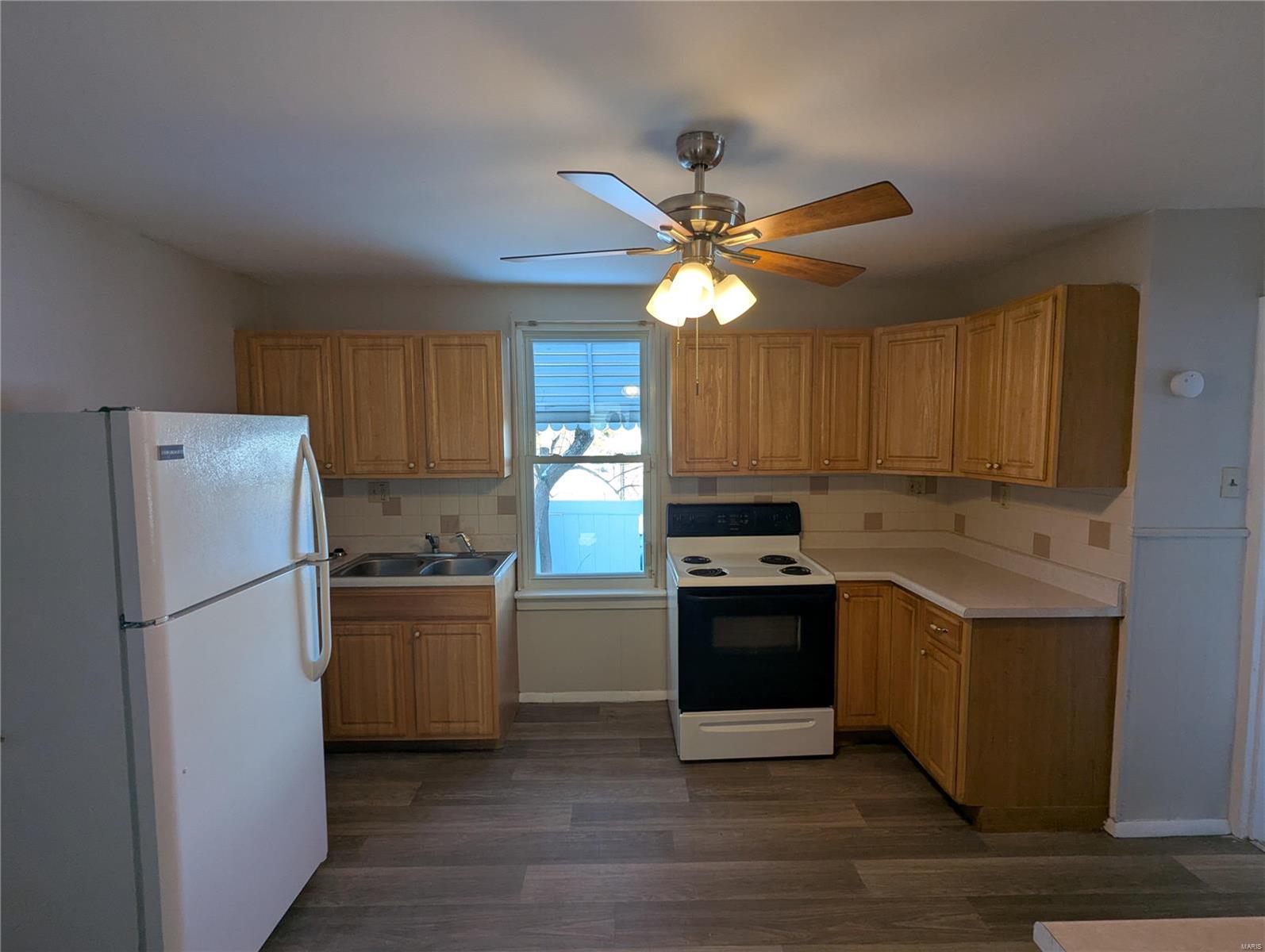 3347 Wismer Road St. Ann, MO 63074 - Photo 11 of 17 Gallery Image 11