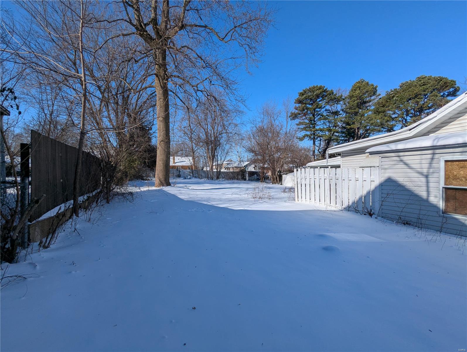 3347 Wismer Road St. Ann, MO 63074 - Photo 3 of 17 Gallery Image 3