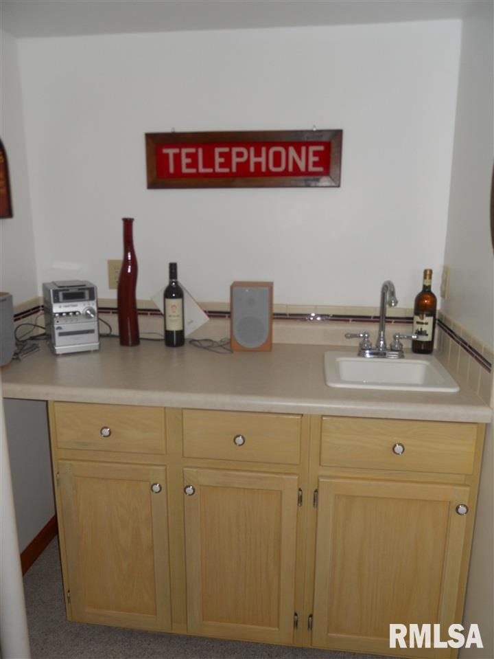 3621 West Chartwell Road Peoria, IL 61614 - Photo 21 of 29 Gallery Image 21