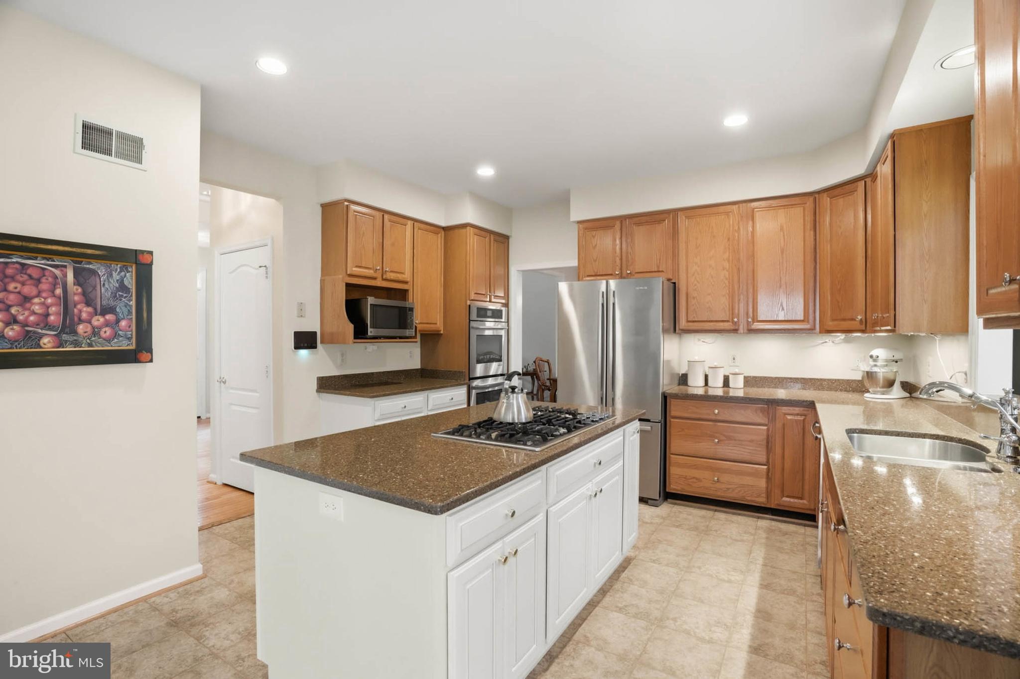 12 Jaystone Court Silver Spring, MD 20905 - Photo 11 of 43