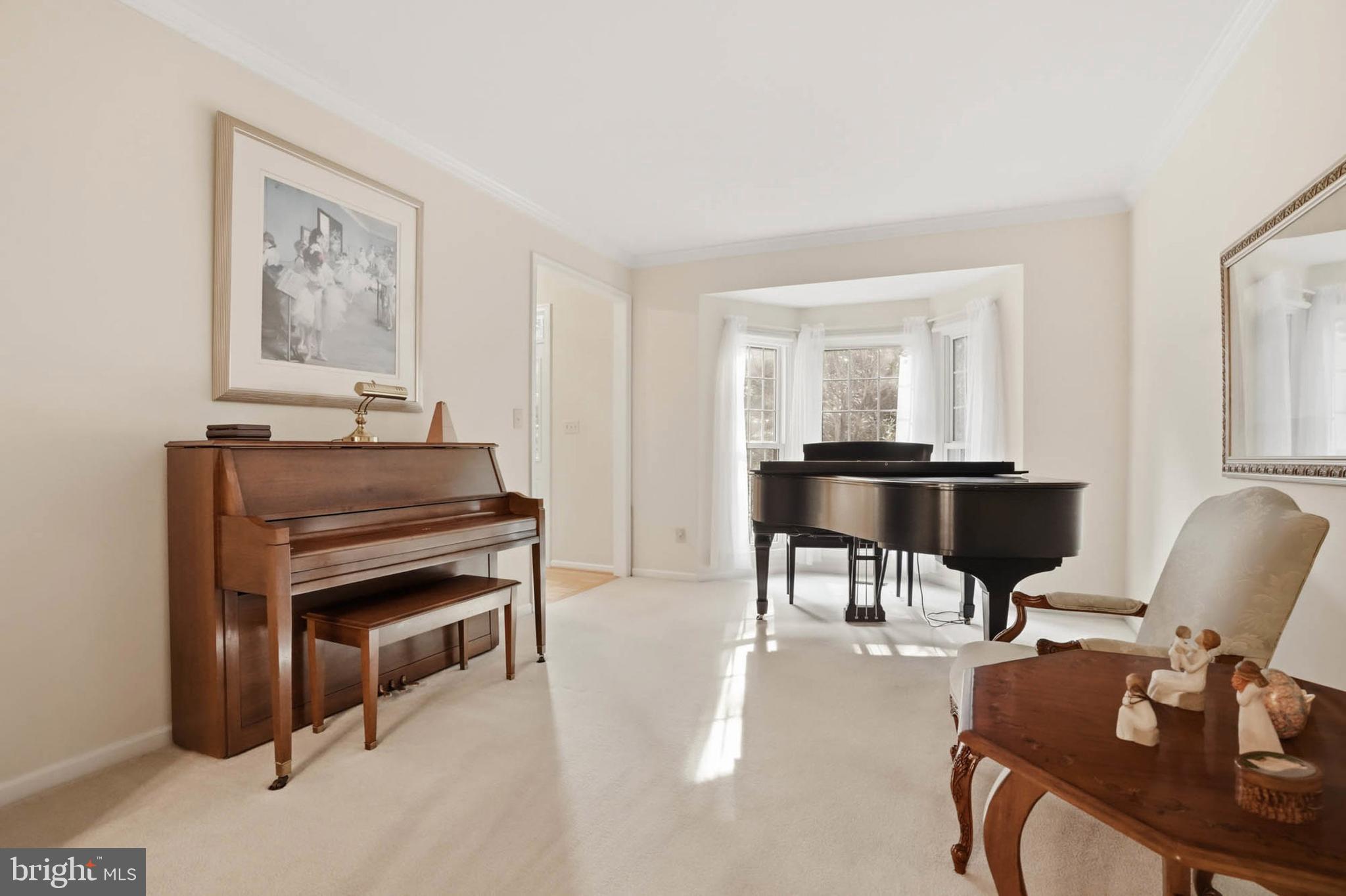 12 Jaystone Court Silver Spring, MD 20905 - Photo 5 of 43 Formal living room