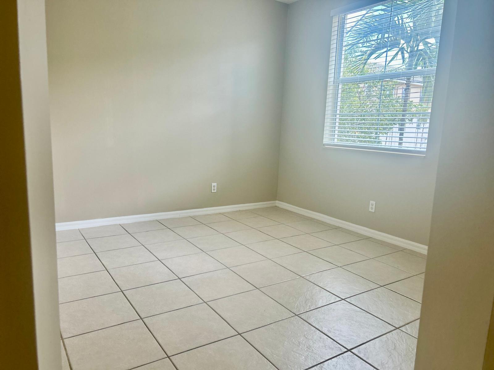 1558 Grande Cull Way Jupiter, FL 33458 - Photo 15 of 24 PHOTO-2026-04-15-15-32-31 (11)