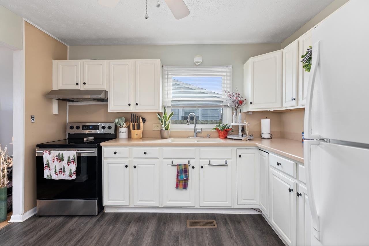197 Westgate Road Verona, VA 24482 - Photo 11 of 22 Gallery Image 11