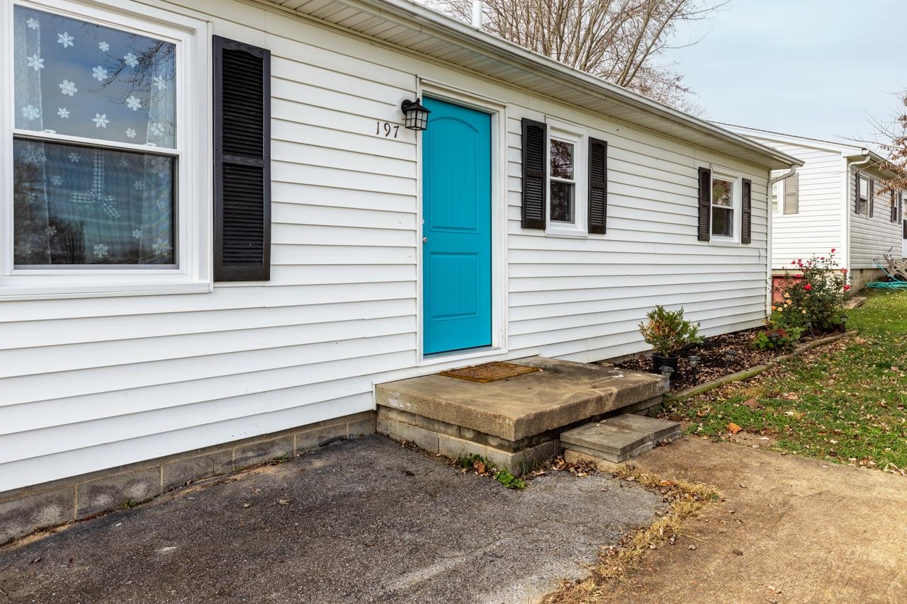 197 Westgate Road Verona, VA 24482 - Photo 3 of 22 Gallery Image 3