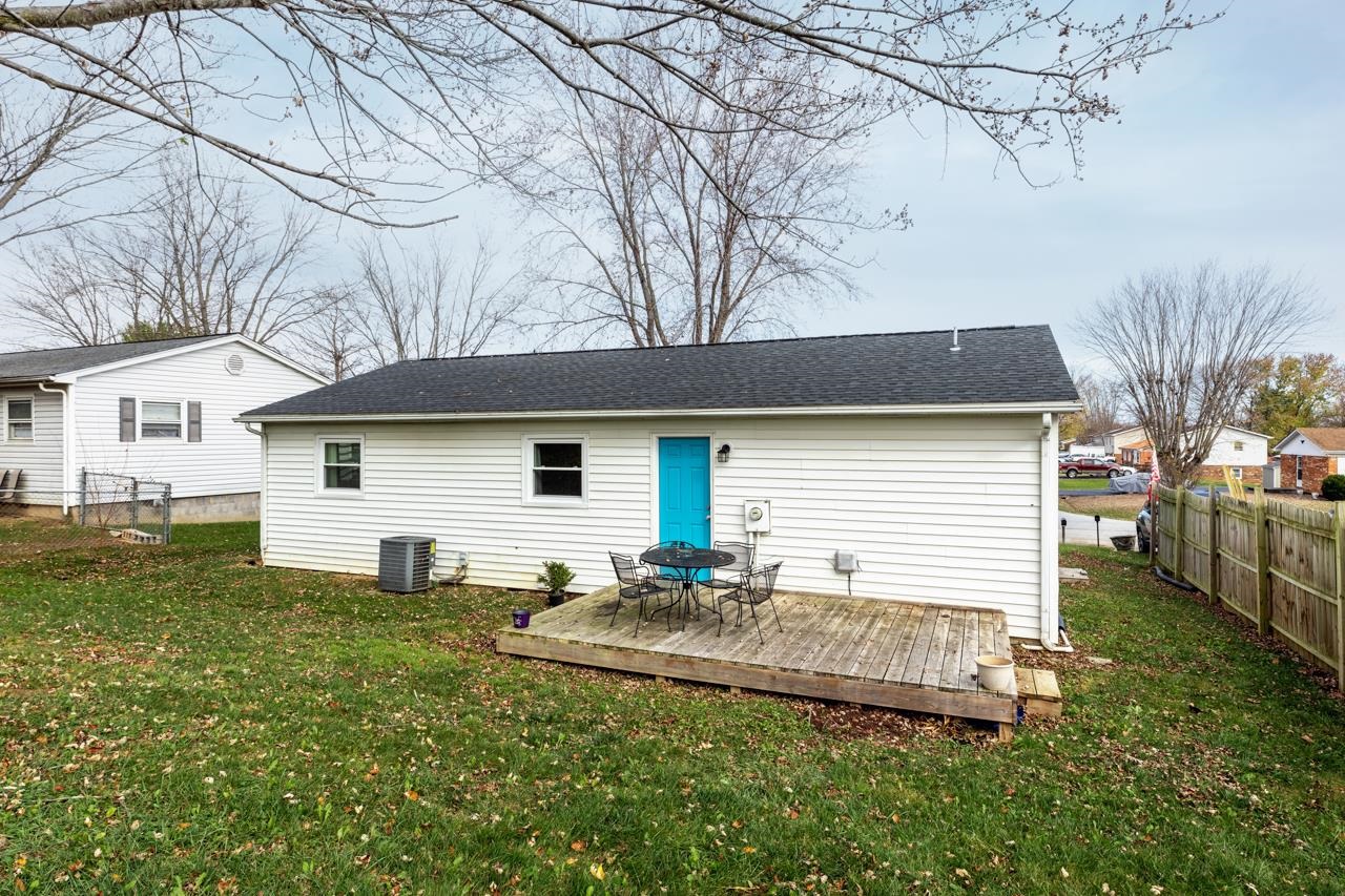 197 Westgate Road Verona, VA 24482 - Photo 4 of 22 Gallery Image 4