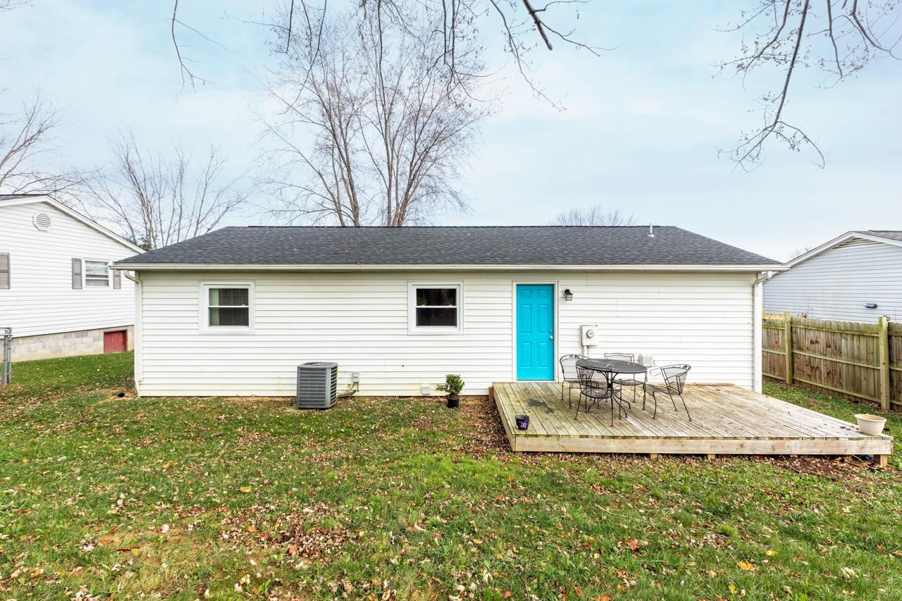 197 Westgate Road Verona, VA 24482 - Photo 6 of 22 Gallery Image 6