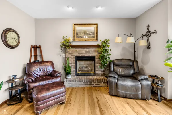 $439,000 | 2033 Cheyenne Trail, Columbus, IN 47203